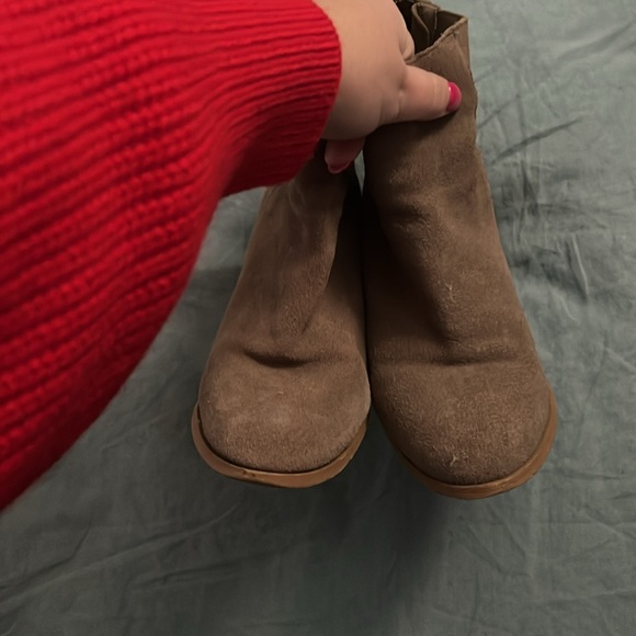 Urban Outfitters Heeled Booties - Picture 2 of 5